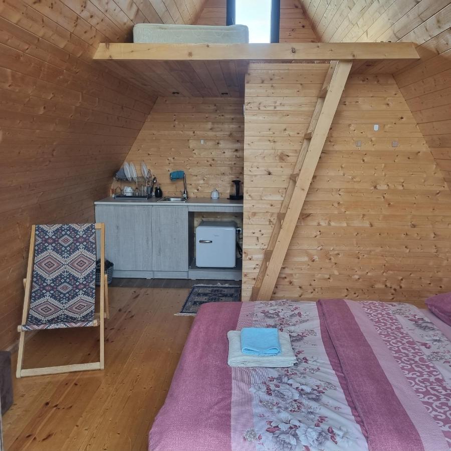 Cottage in Udabno Esterno foto